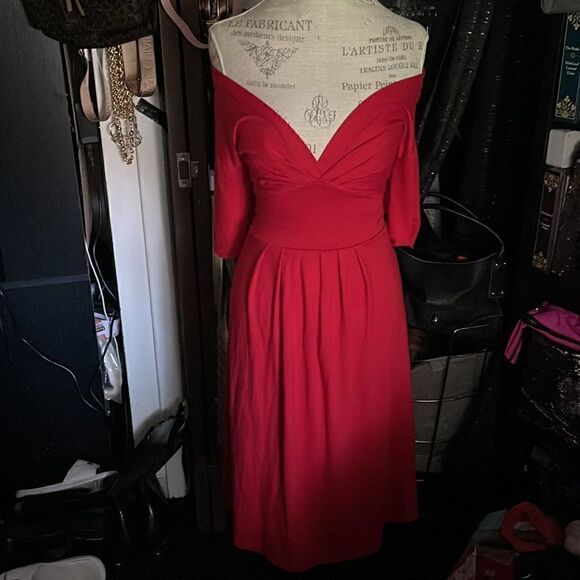 Flutter-sleeve red hot plus size twist back midi pleated gathered dress/ 3/4 - Picture 4 of 11